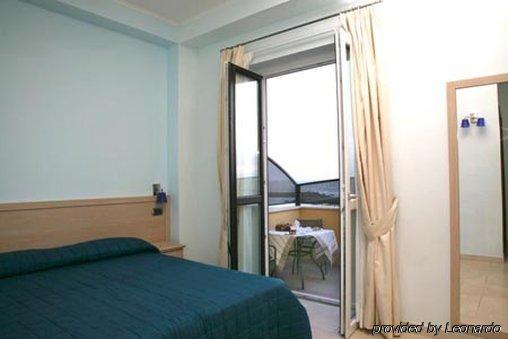 Hotel Del Mare Fiumicino Airport Room photo